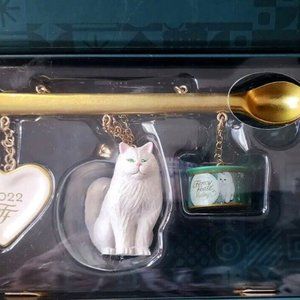 Fancy Feast Festivities 2022 Holiday Cat Ornament NEW SEALED BOX